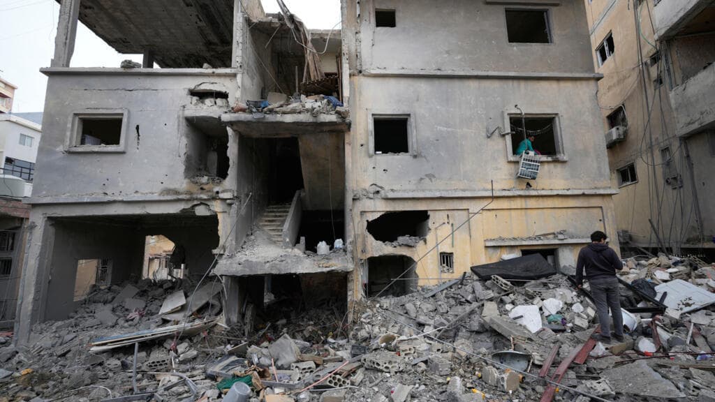 Israel redibuja el sur del Líbano con evacuaciones masivas y control territorial gradual mientras Hezbolá apuesta por la resistencia prolongada